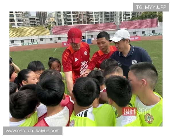 俱乐部加强对青训学员的学业辅导保障全面发展